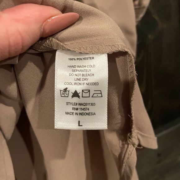 Pleione Brown Tunic with Batwing Sleeves and Relaxed Fit - Picture 12 of 13